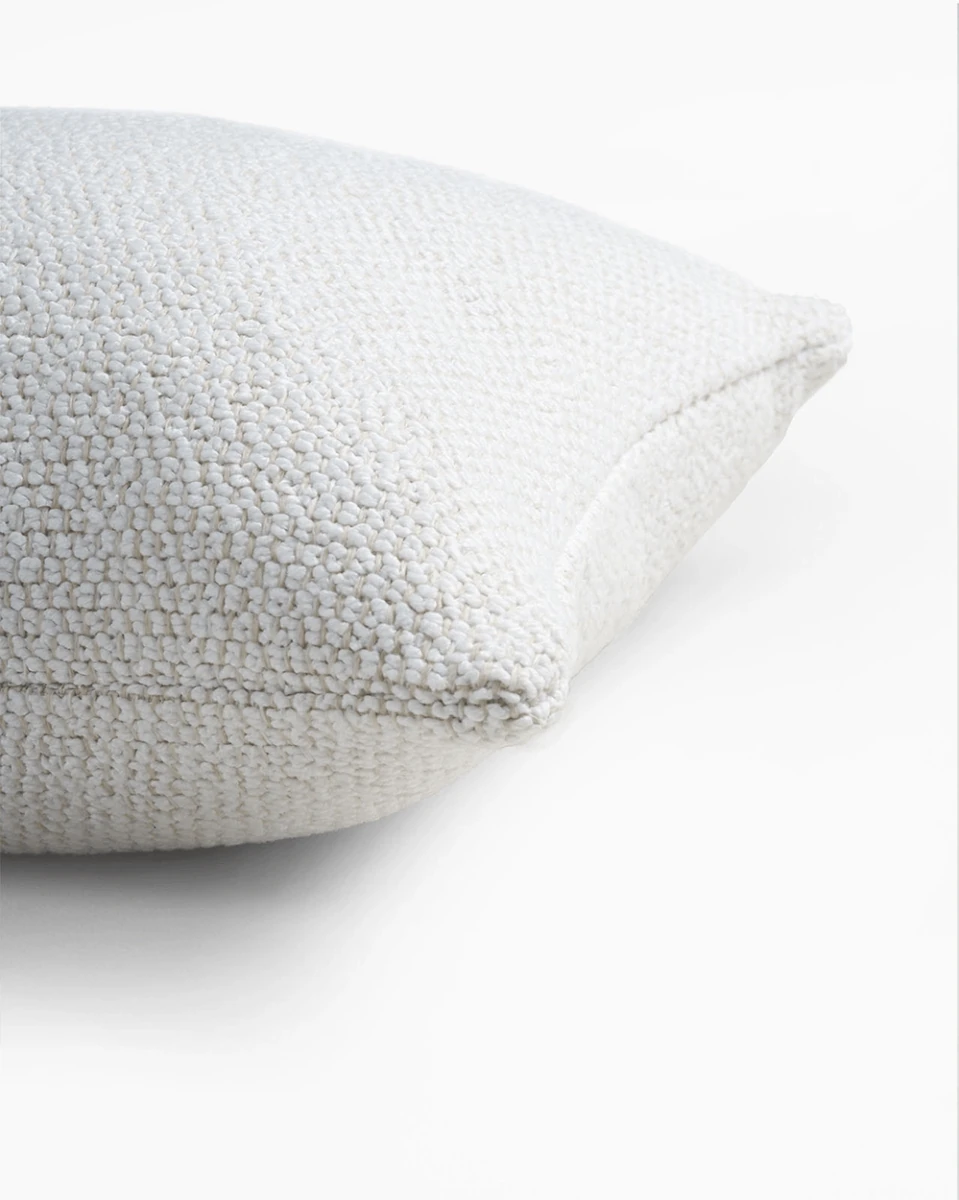 White Boucle / 20" x 20" / Set of 2