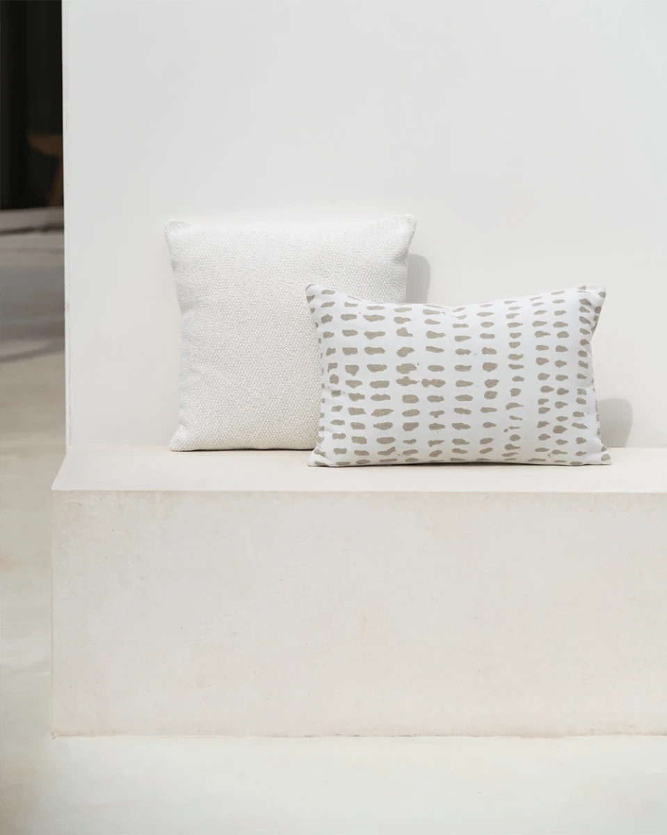 White Boucle / 20" x 20" / Set of 2