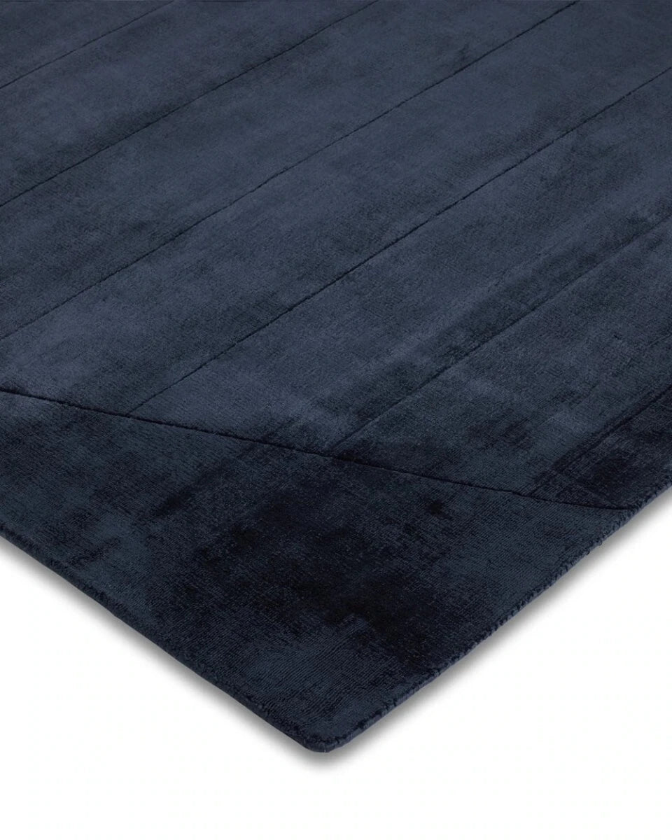 Sadzi Navy / 5' x 8'