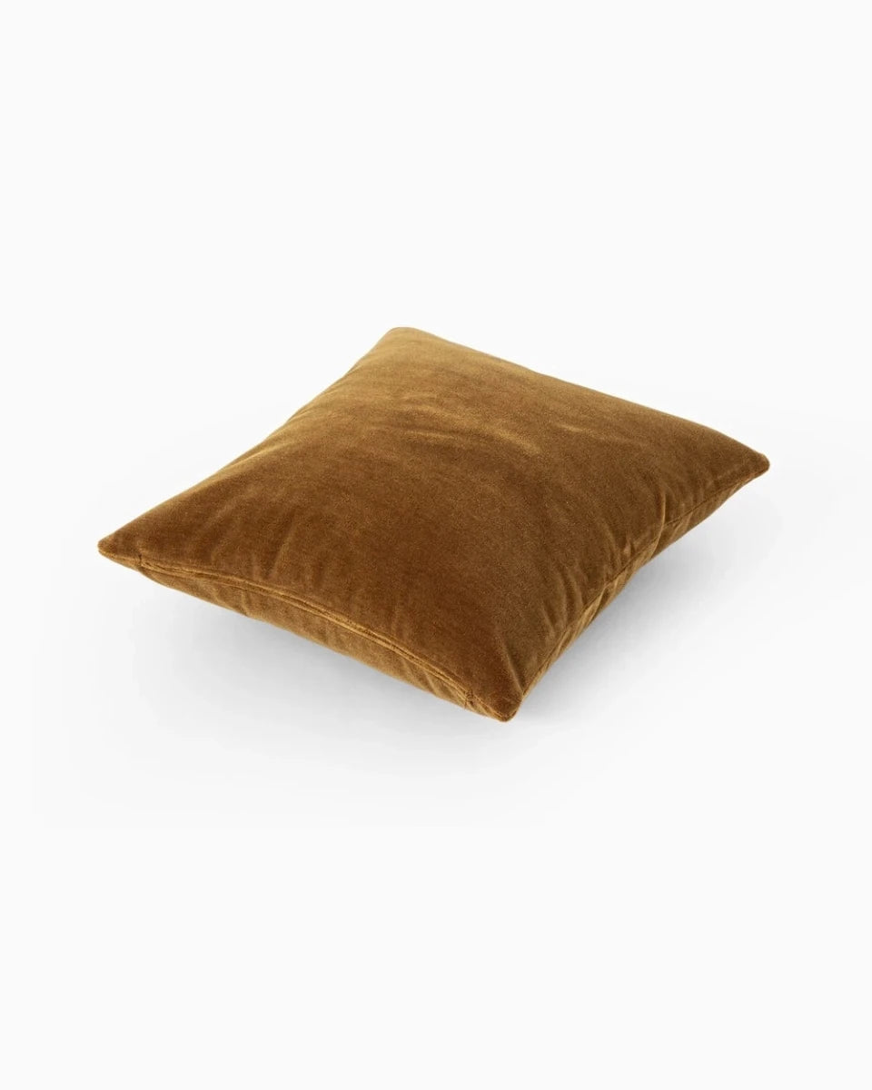 Monte Tobacco / 20" x 20" / Cover Only