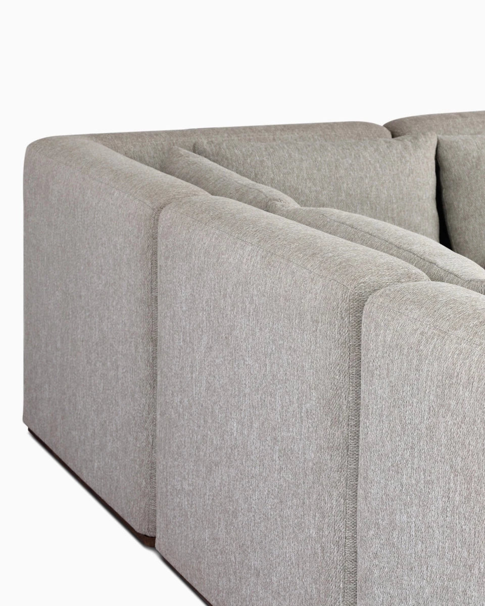 Concha Fog / Right Bumper Chaise