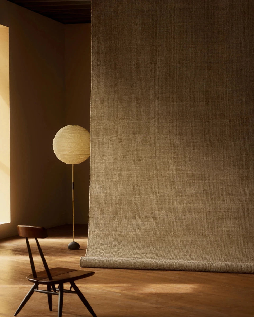 8' x 10' / Rattan
