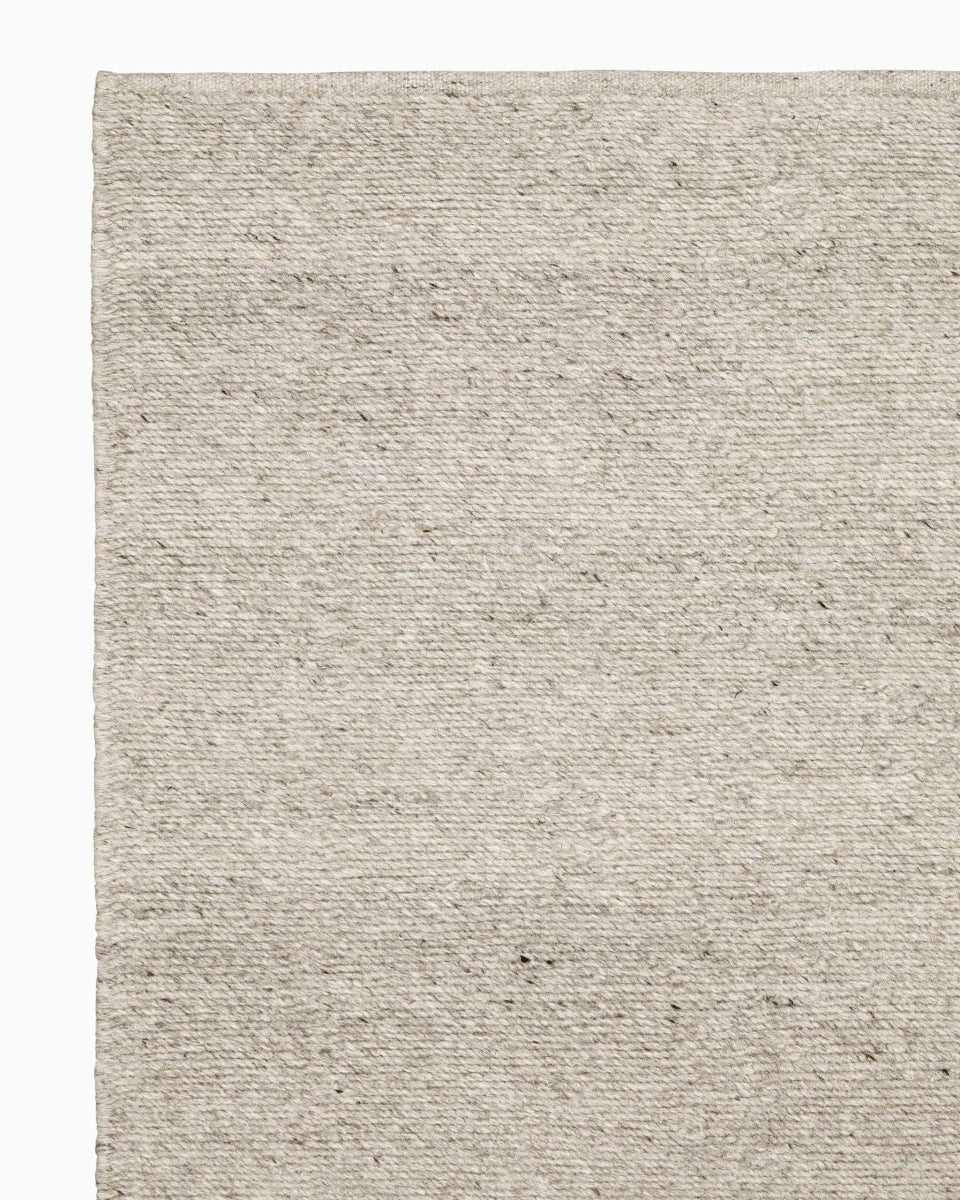 9'10" x 13'2" / Fog