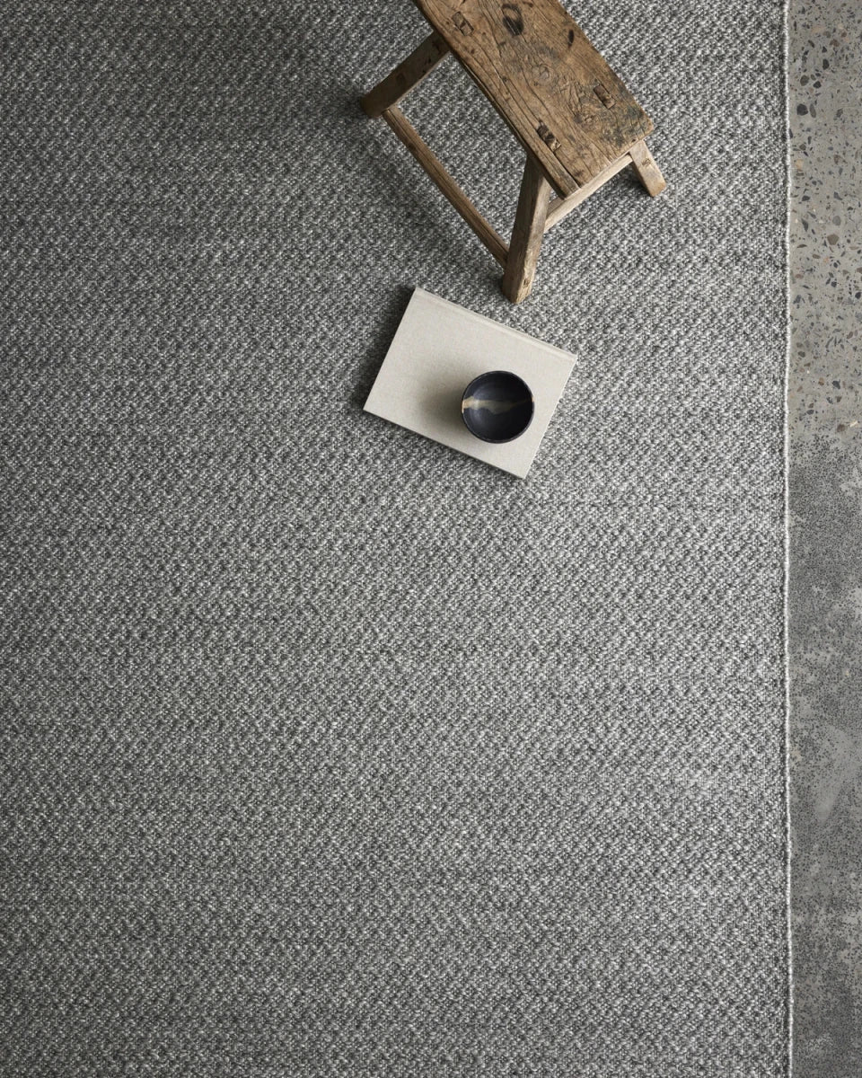 9'10" x 13'2" / Pumice