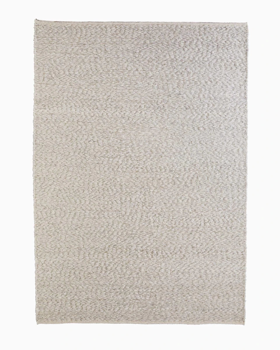 9'10" x 13'2" / Parchment