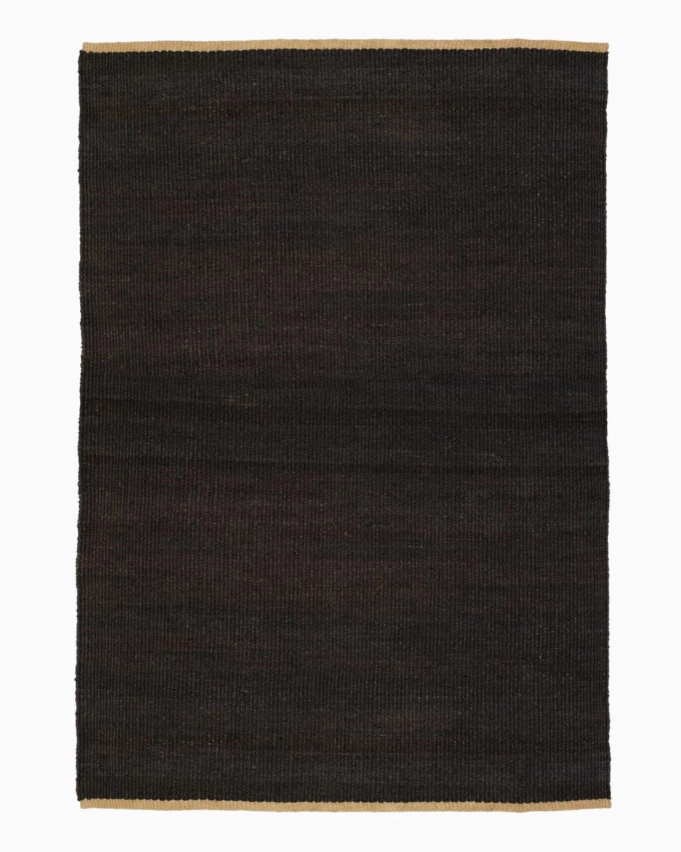 5'7" x 7'10" / Charcoal
