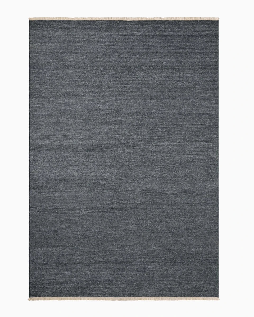 8'2" x 11'6" / Chambray