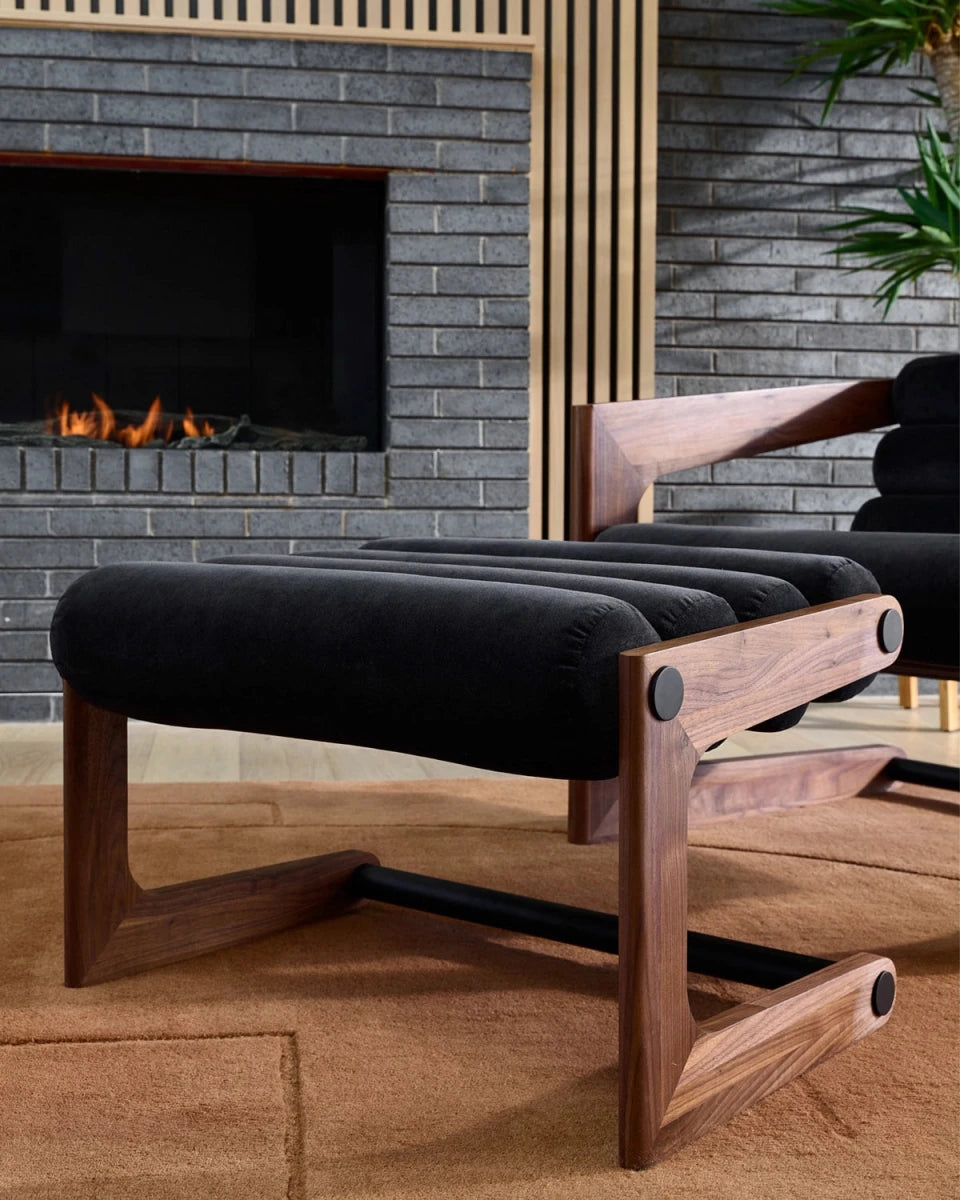 Ebony Velvet / Walnut Frame