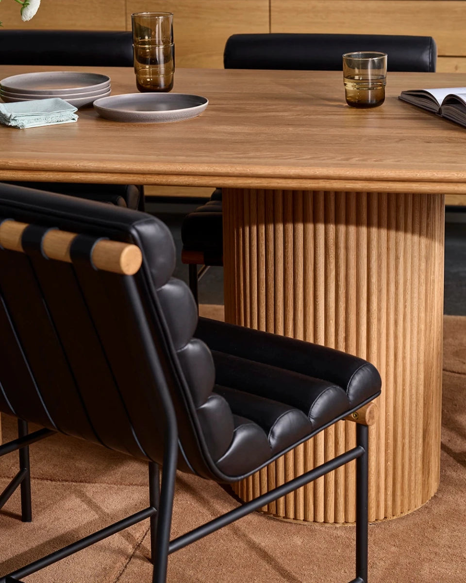 White Oak / 84" length | Seats 8
