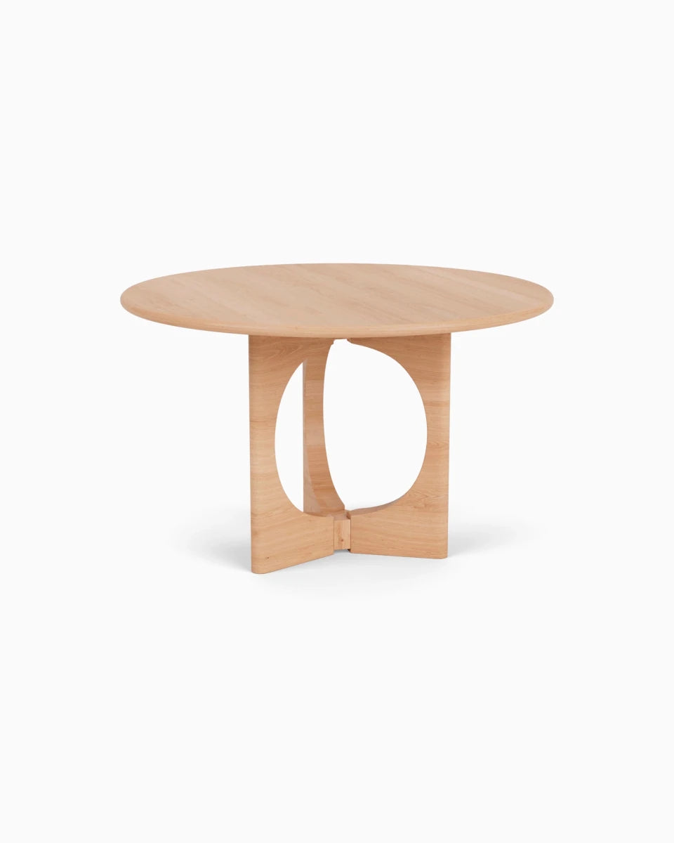 White Oak / 48" round | Seats 3