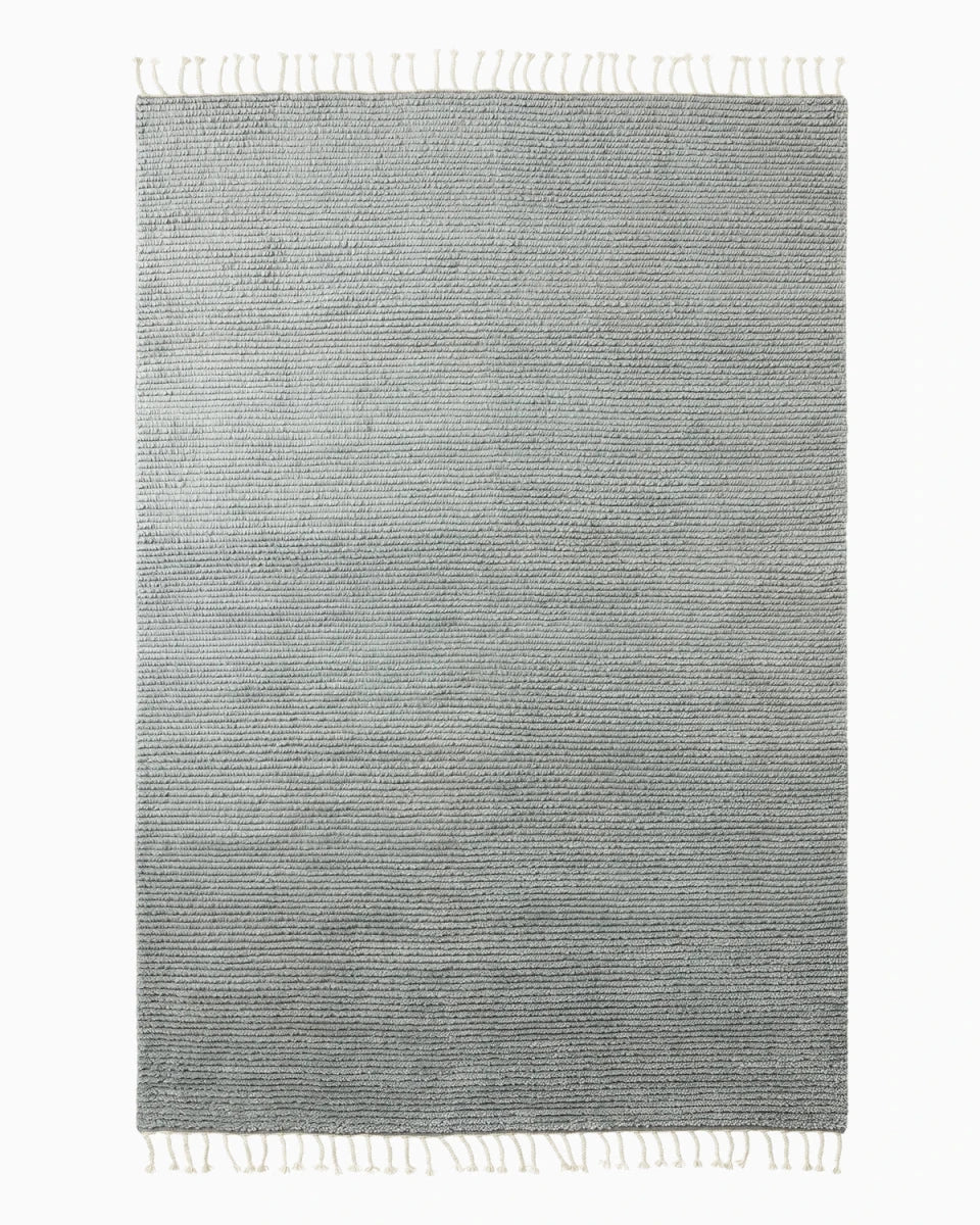 8'2" x 11'6" / Crane