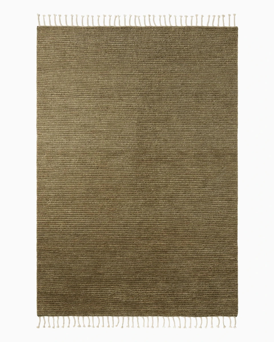 9'10" x 13'2" / Olive