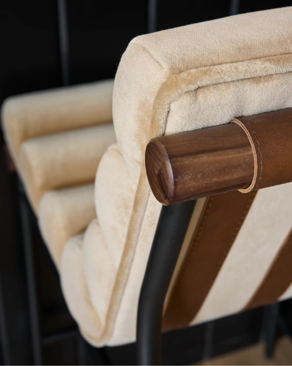 Caramel Velvet / Chestnut Leather Straps / Walnut / Counter (24" Height)