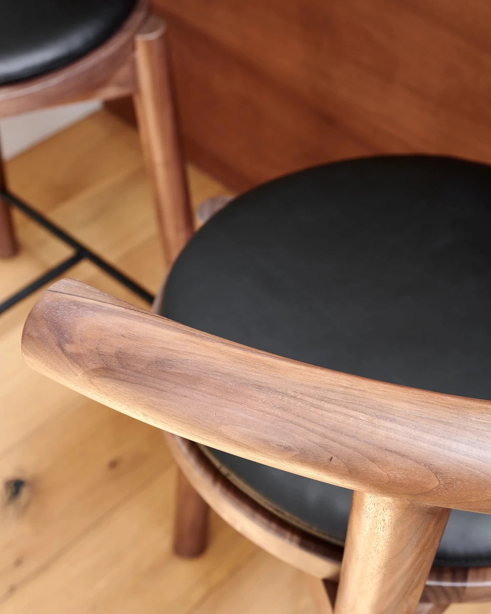 Walnut Frame / Black Leather Cushion / Counter (24" Height)