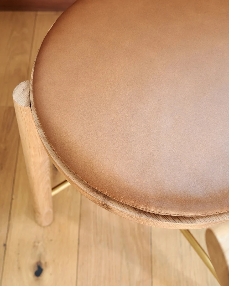 White Oak Frame / Saddle Leather Cushion / Counter (24" Height)