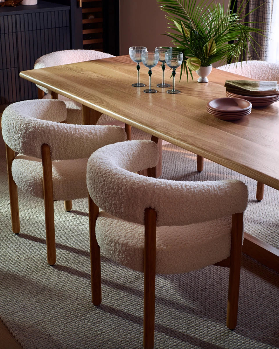 White Oak / 84" length | Seats 6