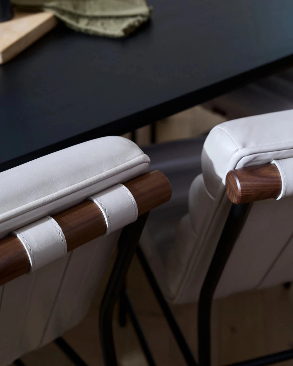 Pearl Leather / Pearl Leather Straps / Walnut